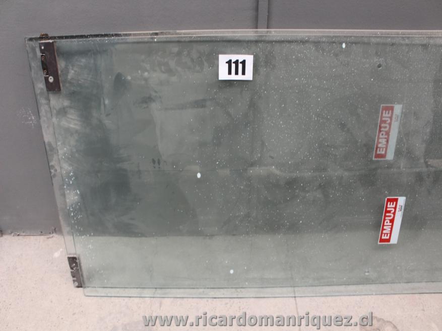 Puertas de Vidrio -  LOTE:  111