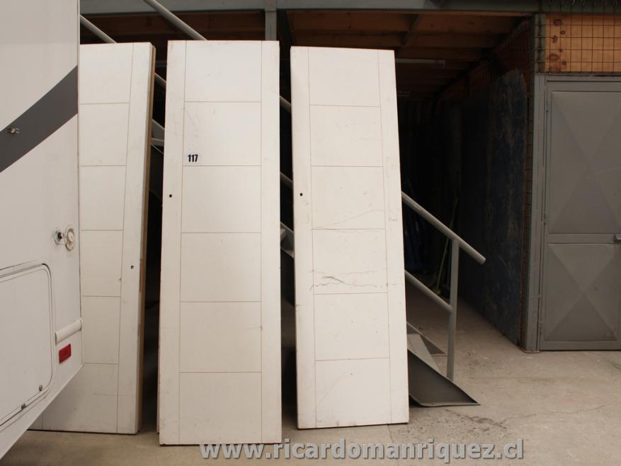 Puertas de Oficina (2 unidades por lote)  -  LOTE:  112-117